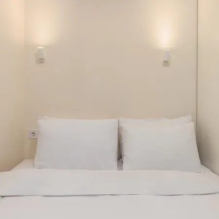 Boat House - Near Papafi Metro Station Thessaloníki