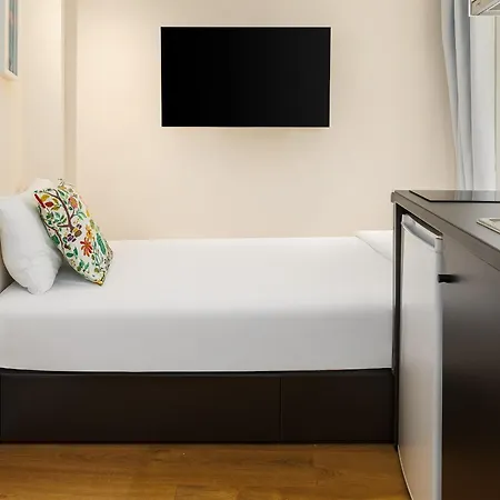 Boat House - Near Papafi Metro Station Lejlighed *