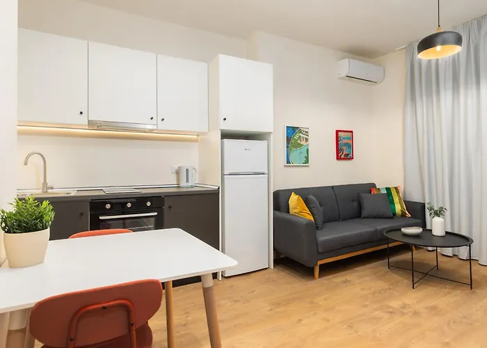 Apartment Boat House - Near Papafi Metro Station