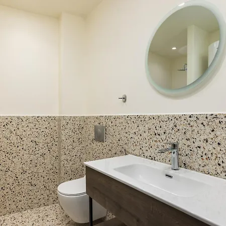 Boat House - Near Papafi Metro Station Daire Selanik