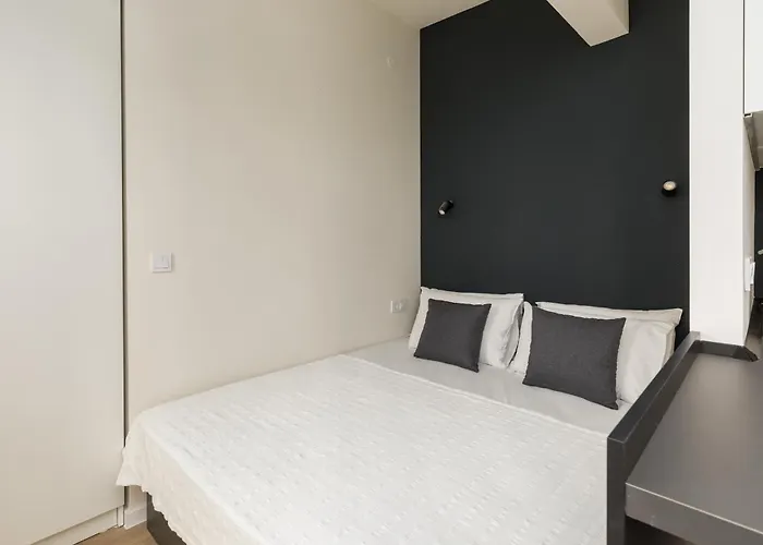 Boat House - Near Papafi Metro Station Appartamento