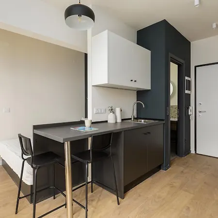 Boat House - Near Papafi Metro Station Apartment *