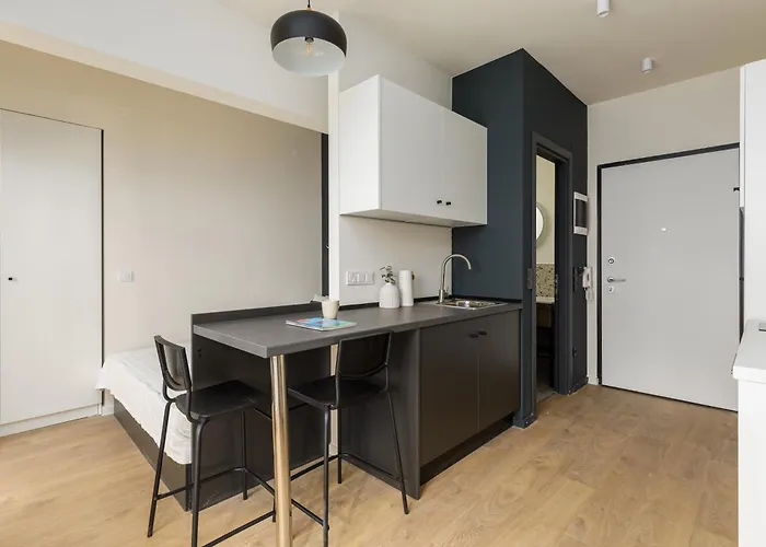 Boat House - Near Papafi Metro Station Apartment *