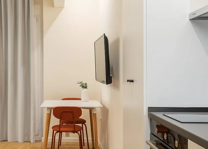 Boat House - Near Papafi Metro Station Apartment